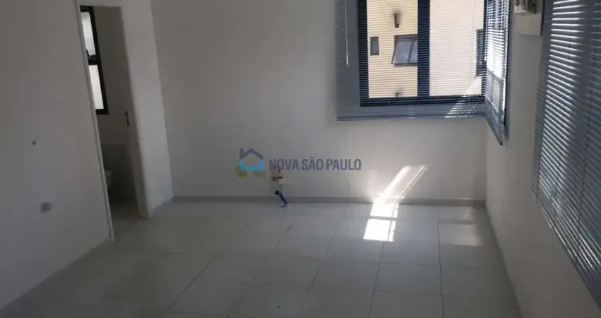 Casa comercial com 1 sala à venda na Avenida Fagundes Filho, --, Saúde, São Paulo