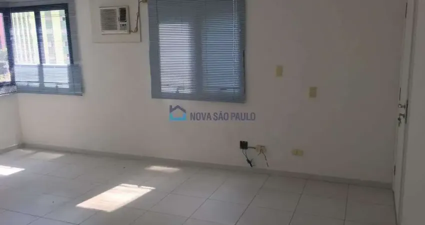 Casa comercial com 1 sala à venda na Avenida Fagundes Filho, --, Saúde, São Paulo