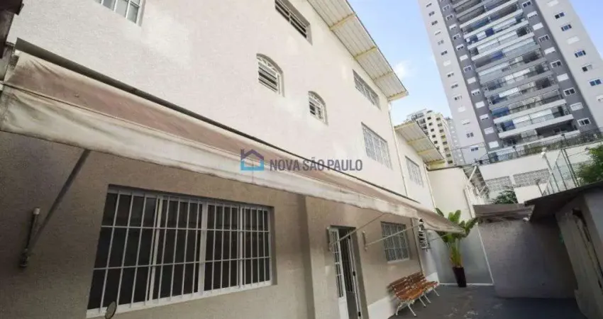 Casa comercial com 15 salas à venda na Rua Doutor Nogueira Martins, --, Saúde, São Paulo