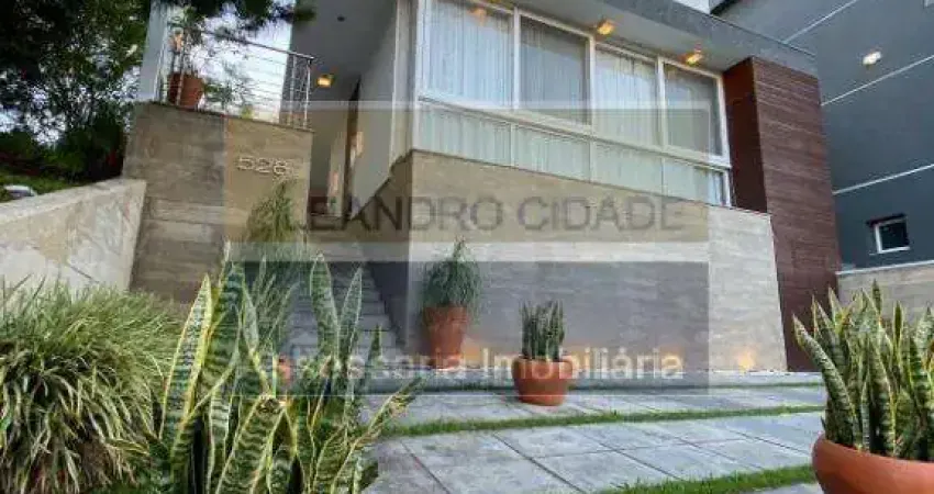 Casa de condomínio 3 dormitórios à venda no Bairro Condomínio Buena Vista com 214 m² de área privativa - 4 vagas de garagem