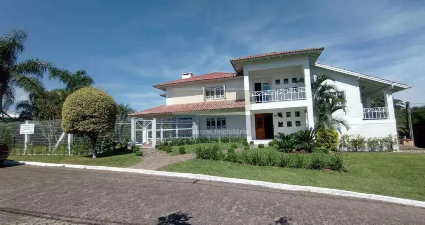 Casa de condomínio 3 dormitórios à venda no Bairro Condomínio Condado de Castella com 280 m² de área privativa - 4 vagas de garagem
