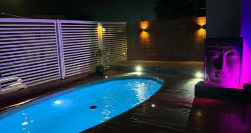 Casa de condomínio 3 dormitórios à venda no Bairro Condomínio Buena Vista com 262 m² de área privativa - 3 vagas de garagem