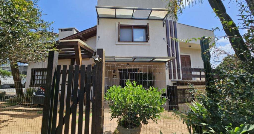 Casa de condomínio 3 dormitórios à venda no Bairro Condomínio Condado de Castella com 170 m² de área privativa - 2 vagas de garagem