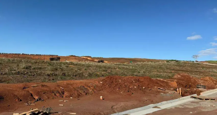 Terreno à venda no Bairro Jardim Krahe com 210 m² de área privativa