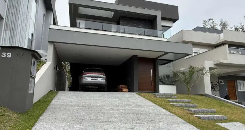 Casa de condomínio 3 dormitórios à venda no Bairro Condomínio Buena Vista com 249 m² de área privativa - 2 vagas de garagem