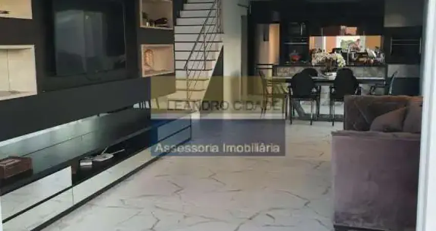 Casa de condomínio 3 dormitórios à venda no Bairro Mário Quintana com 210 m² de área privativa - 4 vagas de garagem