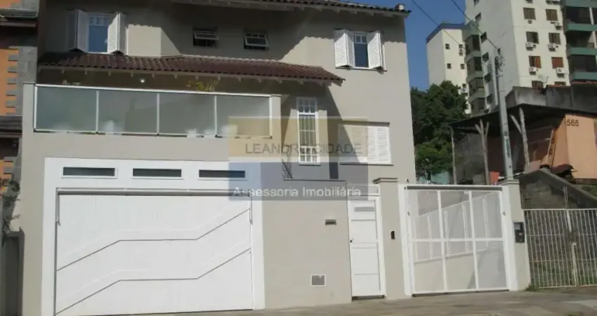 Casa 4 dormitórios à venda no Bairro Chácara das Pedras com 414 m² de área privativa - 5 vagas de garagem