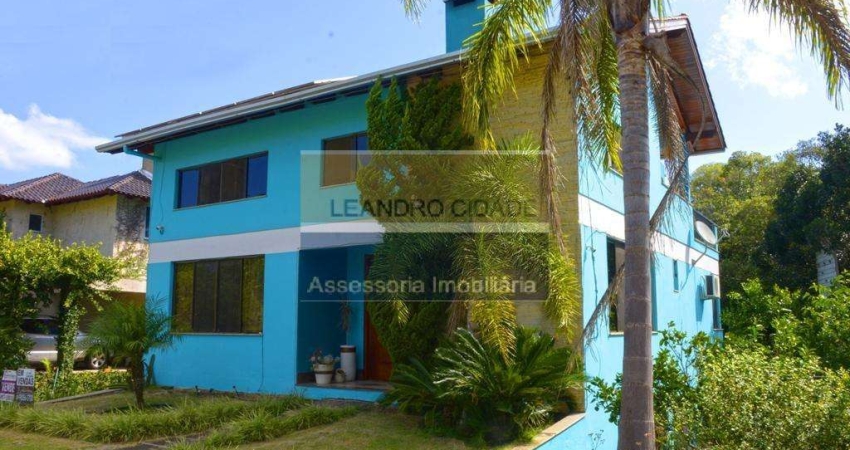 Casa de condomínio 3 dormitórios à venda no Bairro Condomínio Condado de Castella com 345 m² de área privativa - 2 vagas de garagem