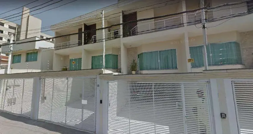 Sobrado com 3 dormitórios à venda, 235 m² por R$ 1.050.000,00 - Jardim Bela Vista - Santo André/SP