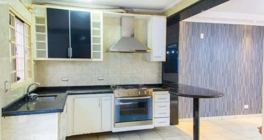 Sobrado à venda, 210 m² por R$ 680.000,00 - Vila Camilópolis - Santo André/SP