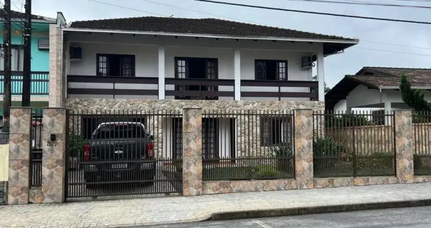 SOBRADO no BOM RETIRO com 4 quartos para VENDA, 344 m²