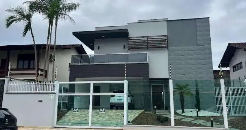 Sobrado geminado no bucarein com 3 quartos para venda, 254 m²