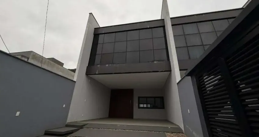 Casa com 3 quartos à venda na Rua Karl Kumlehn, 71, América, Joinville