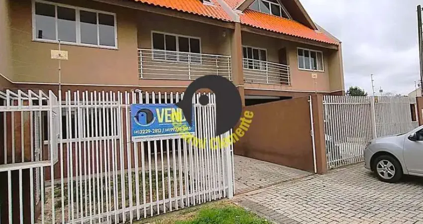 Sobrado com 141m², 3 dormitórios, 1 suíte, ático c/ bwc à venda no bairro uberab
