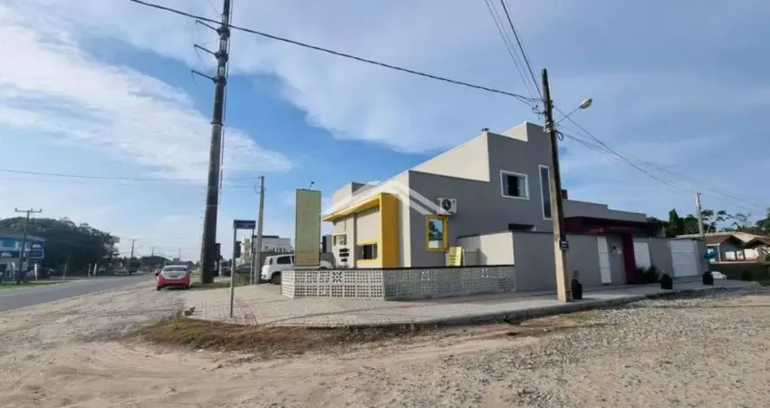 Sobrado com 3 dormitórios à venda, 240 m² por r$ 1.300.000,00 - paese - itapoá/sc