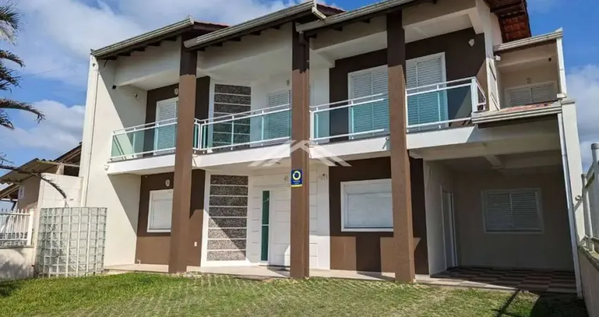 Sobrado com 5 dormitórios à venda, 258 m² por r$ 1.900.000,00 - cambijú - itapoá/sc