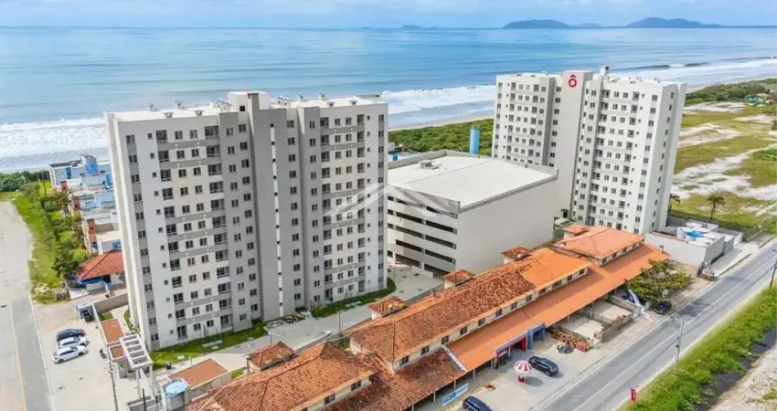 Apartamento à venda com 2 quartos, localizado no solarium beach club, maresia - itapoá