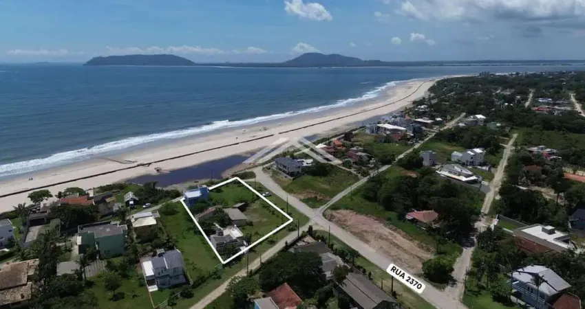 Casa comercial à venda na Rua Jacarezinho, 362, Pontal do Norte, Itapoá