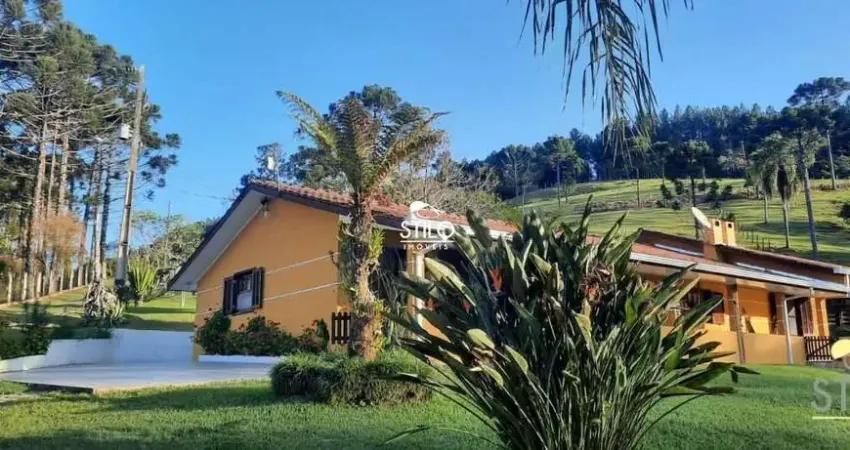 Sítio / Chácara com lago, nascente e piscina a 60 km de Curitiba PR