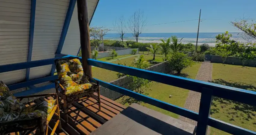 Casa de pedra á beira mar para locação por dia na praia da barra em itapoá sc