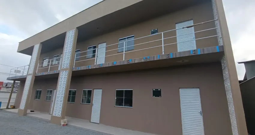 Locação de Kitnet ou studio para 1 ou 2 pessoas no centro de Itapoá SC