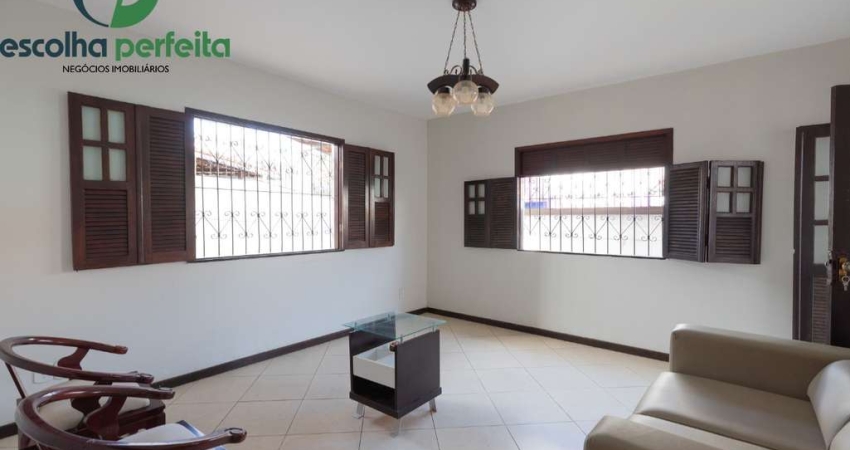 Casa Térrea e 1 Andar 4 Quartos 3 Suítes Varanda 2 Vagas