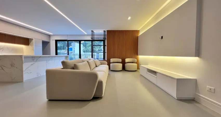 Tríplex a venda no bairro Aristocrata em São Jose dos Pinhais