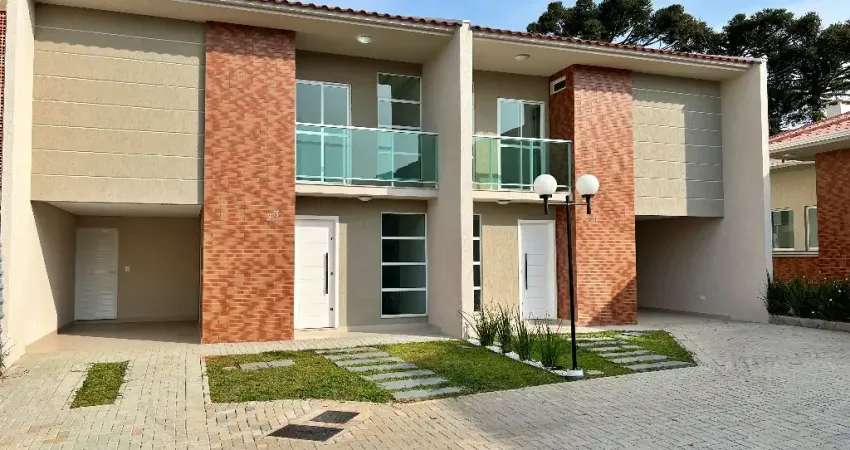 Sobrado em condominio a venda no bairro Cruzeiro em Sao Jose dos Pinhais