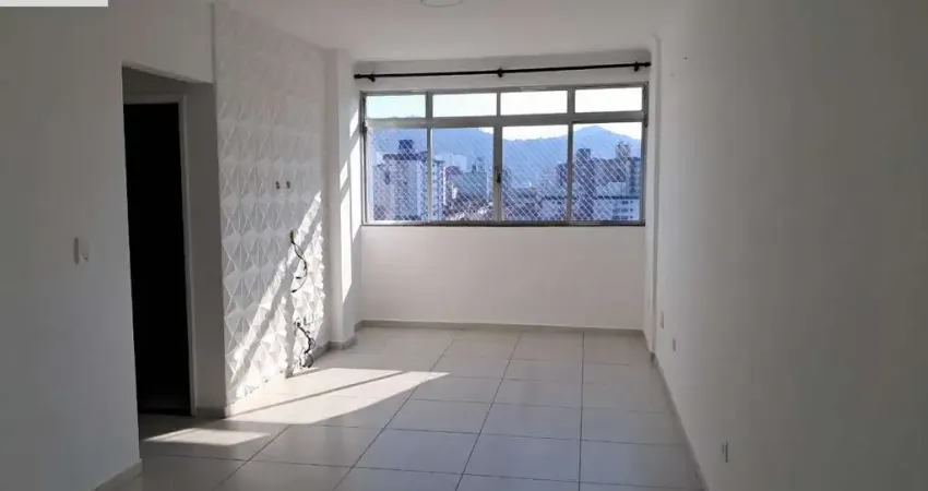 Apartamento à venda em Santos-SP, Campo Grande: 2 quartos, 1 sala, 1 banheiro, 1 vaga, 85m². Venha conferir!