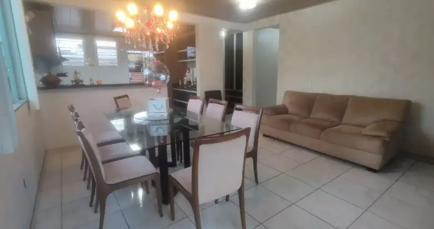 conj. Ajuricaba, 3 quartos, sendo 1 suítes, pronto para morar