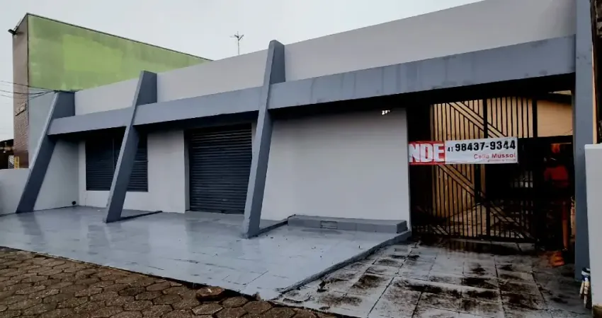 Excelente sala comercial com casa de 3 dormitórios