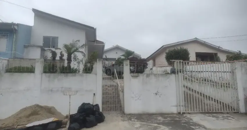 Casa com 6 quartos à venda na Rua Frederico Peter, 01, Pinheirinho, Curitiba