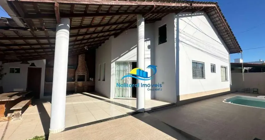 Casa Térrea com piscina e 2 quartos semi mobiliada à venda no Centro de Balneário Piçarras