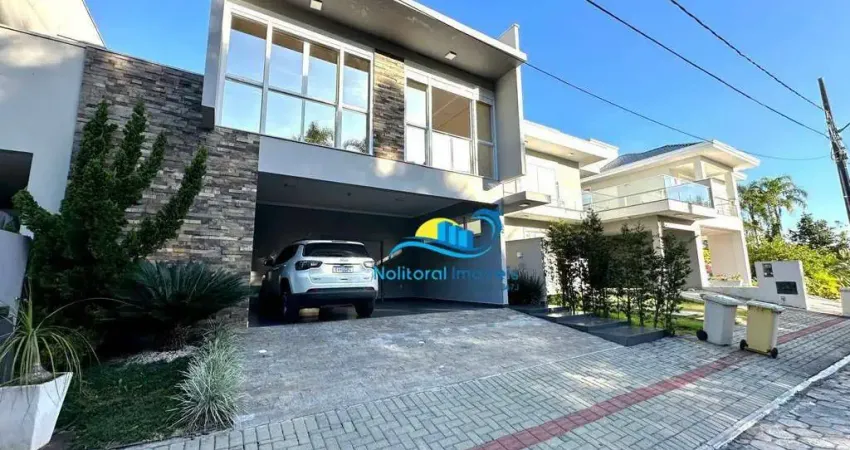 Casa com 4 quartos - Condomínio fechado - Centro - Balneário Piçarras
