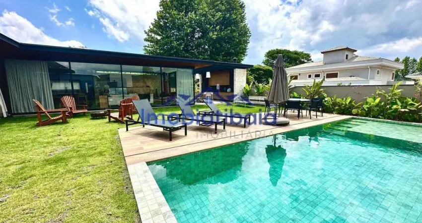 Casa à venda no cond. Figueira Garden em Atibaia - 626,65 m²