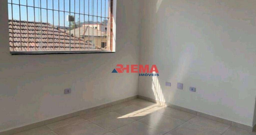Sobrado com 2 dormitórios à venda, 72 m² por R$ 315.000,00 - Chico de Paula - Santos/SP
