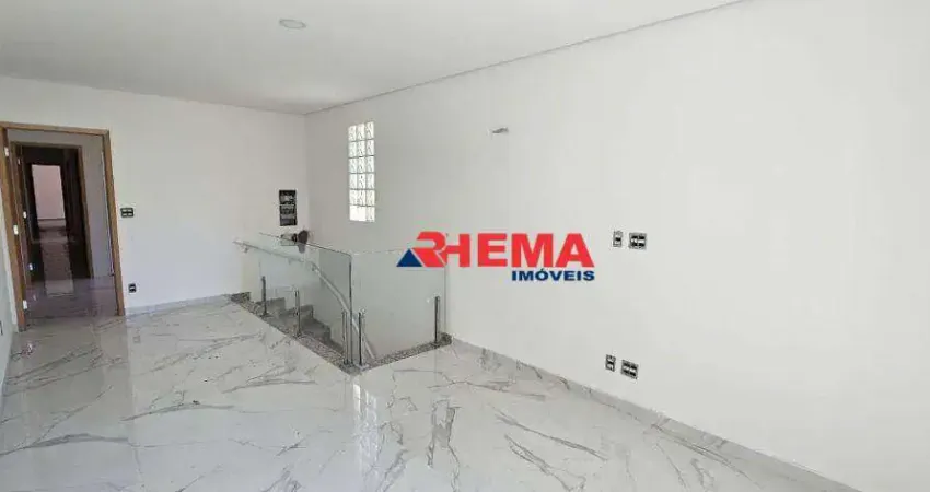 Sobrado com 3 dormitórios à venda, 90 m² por R$ 905.000,00 - Ponta da Praia - Santos/SP