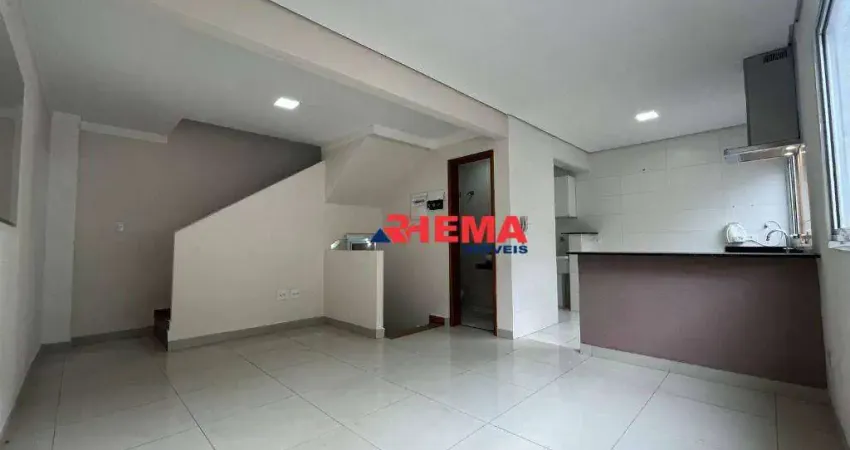 Sobrado com 2 dormitórios à venda, 100 m² por R$ 535.000,00 - Macuco - Santos/SP