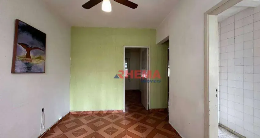 Apartamento com 2 dormitórios à venda, 56 m² por R$ 290.000,00 - José Menino - Santos/SP