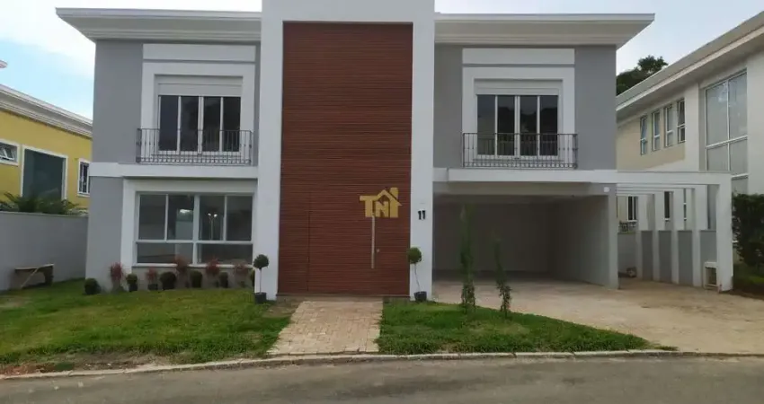 Residência Exclusiva no Condomínio de Altíssimo Padrão, com 820 m2 – Campo Comprido,