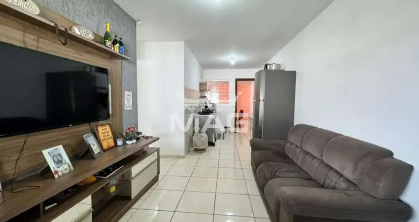 Casa com 3 quartos à venda na Rua Pedro do Rosário, 1944, Parque dos Lagos, Colombo