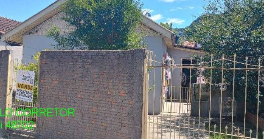 Casa com 2 quartos à venda na Rua Padre Alberto Trasel, 223, Cinco de Maio, Montenegro