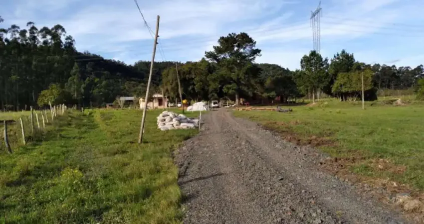 Área de terra com 17,00 ha - Capela de Santana – 713