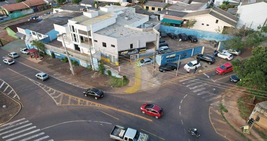 ESQUINA COM IMÓVEL COMERCIAL NA AV, IPANEMA