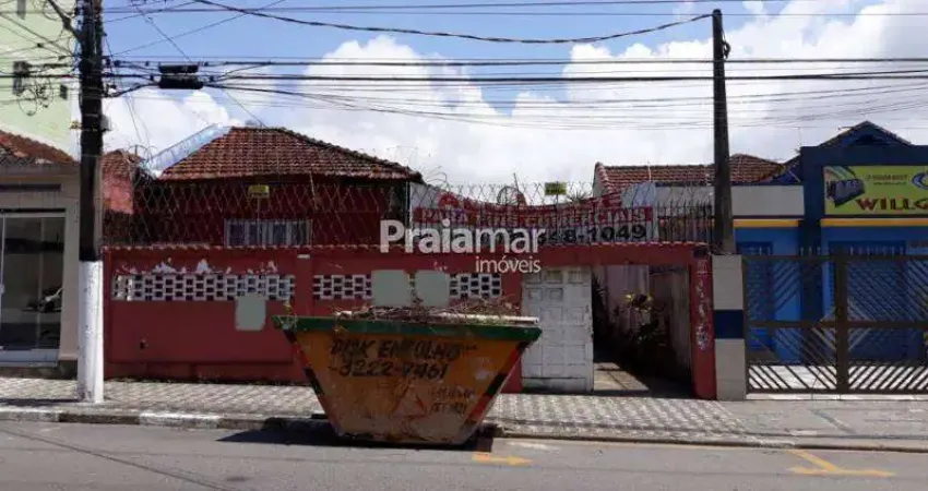Casa comercial | 03 Dorm | 01 Escritório | 02 Lavabo | Centro - São Vicente.