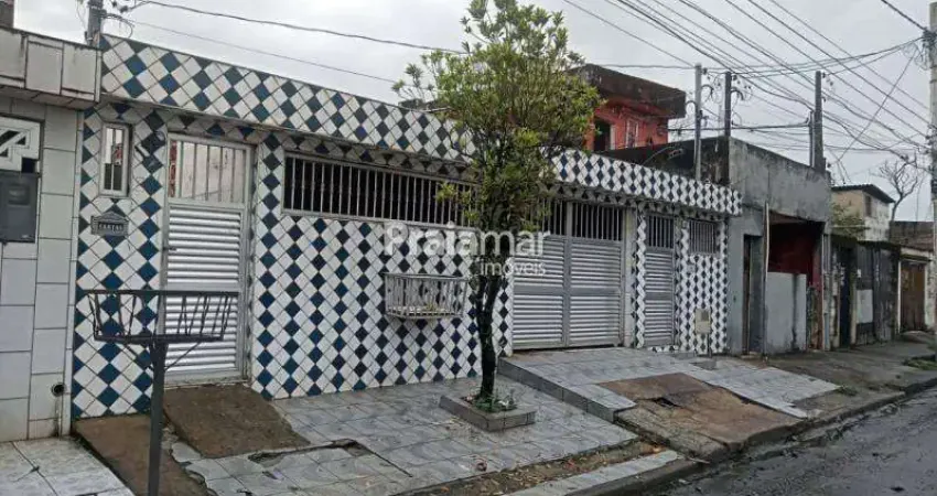 CASA : 01 SALA I 03 DORM I 03 BANHEIROS SENDO 01 SUÍTE I 03 VAGAS GAR I 01 COZ I 01 ARÉA DE SERVIÇO.