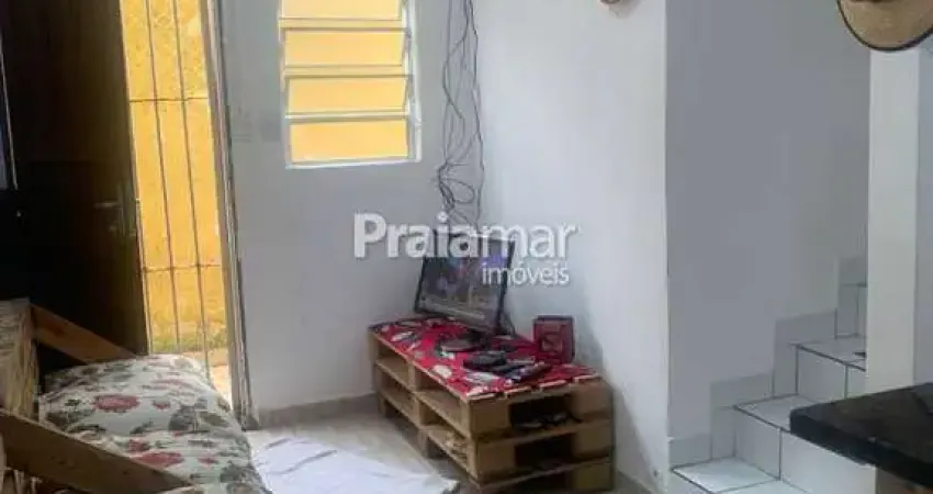 Casa sobrado em condomínio | 02 dorm | 01 suite | 01 vaga de garagem | jardim real - praia grande.