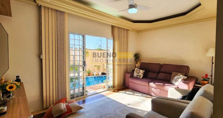Ótima casa com 3 dormitórios sendo 1 suíte, piscina à venda, 99 m² por R$ 570.000 - Vila Mariana -