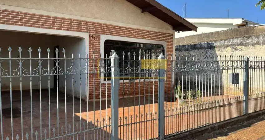 Casa com ótima localização, 4 dormitórios à venda, 227 m² por R$ 300.000 - Jardim São Francisco - S