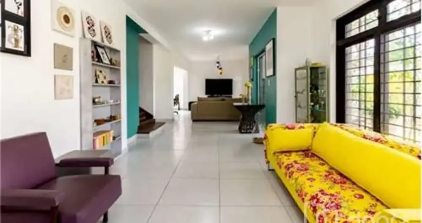 Casa com 5 quartos à venda na Rua Tomé de Souza, 1420, Alto da Lapa, São Paulo